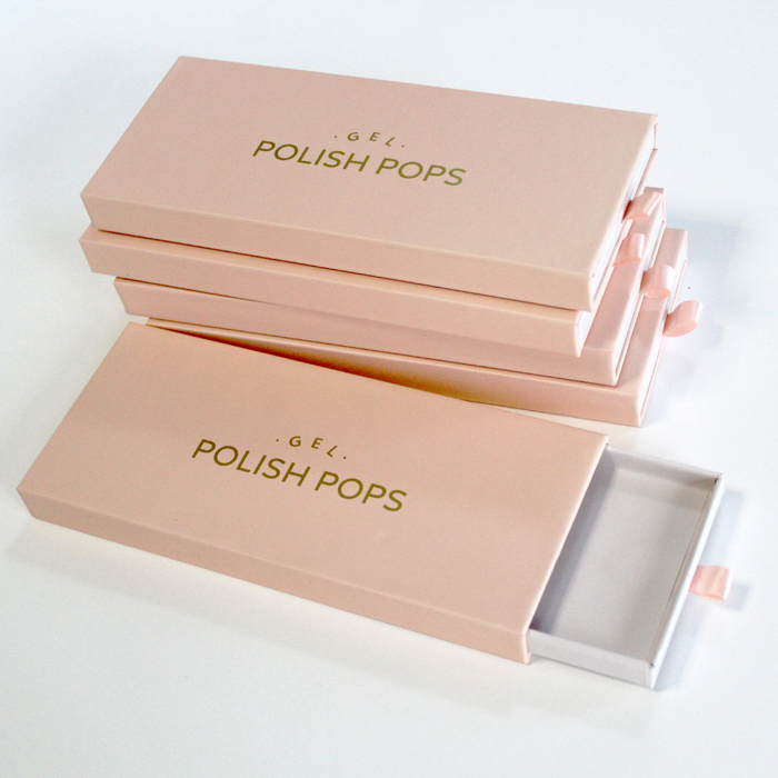 럭셔리 프레스 손톱에 반짝이는 라미네이션 UV 코팅과 레이닝과 함께 포장 상자 아름다움 마니큐어 가짜 손톱