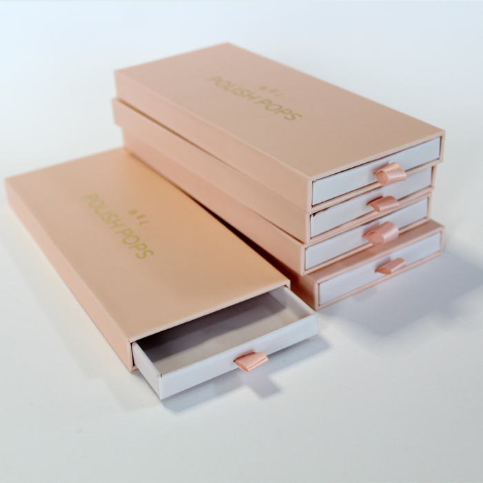 럭셔리 프레스 손톱에 반짝이는 라미네이션 UV 코팅과 레이닝과 함께 포장 상자 아름다움 마니큐어 가짜 손톱